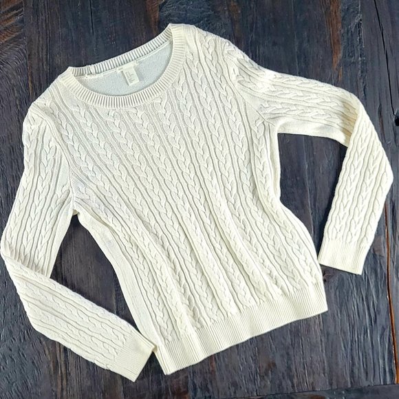 Basic H&M cream sweater - Picture 1 of 3